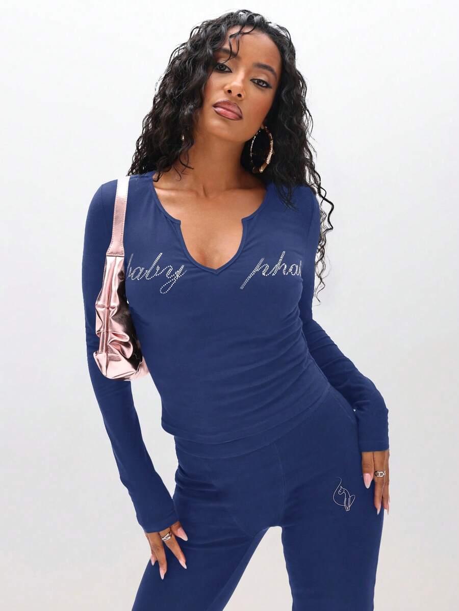 BABYPHAT Mono de manga larga con cuello en pico, con texto con adorno de strass, de estilo ajustado y de punto elástico, prenda de moda invernal casual y llamativa - Azul Marino - Ver 1