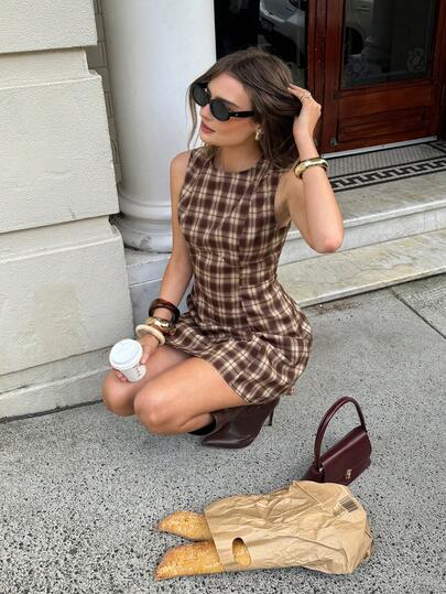 Serisse Women's Summer  Plaid Round Neck Sleeveless Casual Mini Dress,French-Style Classic Brown Plaid Sleeveless Mini Dress With A Fitted Waist And A-Line Silhouette, Perfect For Commuting And Everyday Wear, With A Preppy Style.Casual Dress For Women,Summer Dresses,Spring Outfit ,Valentine's Day Dress,Women Carnival Costume,Going Out Outfits,Elegant Dress Women,Vacation Dresses Checkered Dress Sleeveless Plaid Dress Preppy Dress