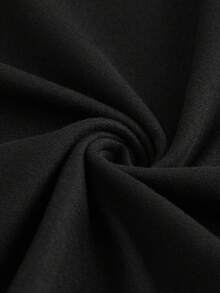 SHEIN EZwear 休闲简约圆领插肩袖黑色修身女式T恤，适合夏季穿着