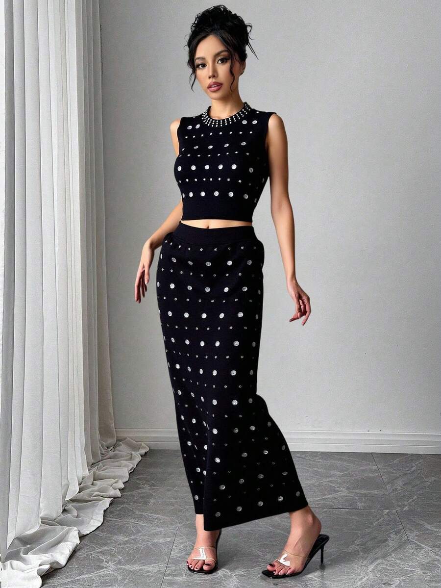 Conjunto elegante de falda de punto con cuello redondo, sin mangas y adornado con perlas para mujer con tejido muy elástico para un look sexy. - Negro - Ver 1