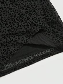 ROMWE Y2K Vestido mini ajustado con bandeau de tela flocada oscura y misteriosa para mujeres, adecuado para fiestas de San Valentín - Negro - Ver 3