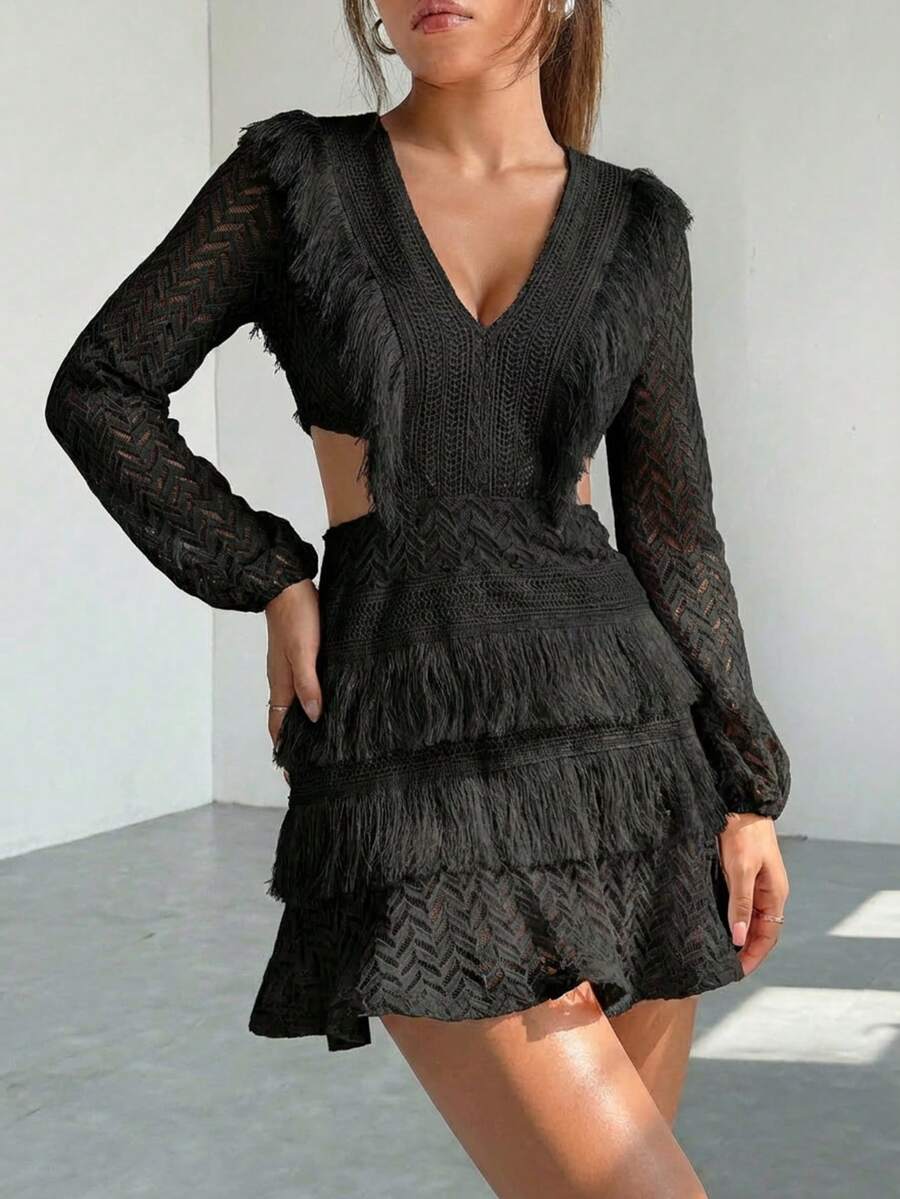 Conjunto de dos piezas para mujer con falda de capas con flecos y blusa de manga translúcida y escote profundo en V - Negro - Ver 1