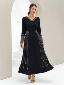 Al Najma 女士V领复古长袖收腰阿拉伯风长裙 - 黑色 - 查看 12