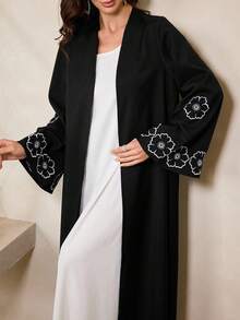 Al Najma Women's Floral Embroidery Flare Sleeve Loose Arabic Abaya Robe