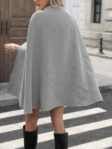 SHEIN 女士时尚千鸟格纹翻领斗篷外套，配腰带，适合工作和通勤。 - 黑與白 - 查看 2