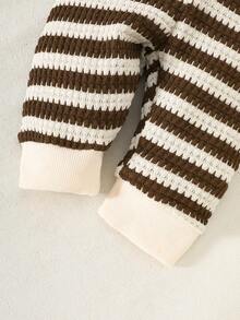 SHEIN 新生男宝宝黑白条纹圆领长袖泰迪熊图案上衣，搭配同色裤子，时尚休闲，简约可爱