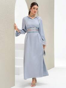 Al Najma 女士优雅阿拉伯风格长袖连衣裙，腰部饰有亮片拼接 - 藍色 - 查看 5