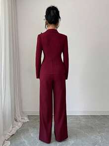 Modelyn Damen-Outfit in Burgunderrot mit Langarm-Bluse mit Kragen und Knopfleiste sowie gerader Hose, elegantes Herbst-Outfit - Bordeaux - Übersicht 2