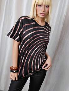 Y2Kool Maria Clara Maia 女士黑色Y2K前卫撞色不对称漩涡3D印花短袖圆领T恤，时尚百搭，适合春秋季休闲穿着，也适合生日、嘉年华等场合。 - 黑色 - 查看 3