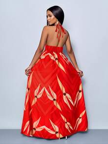 SOLERSUN 女士休闲假日深V领露背褶皱开衩大腿植物印花长裙 - 紅色 - 查看 2