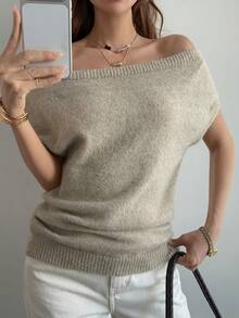 DAZY Women's Elegant Asymmetrical Shoulder Short Sleeve Sweater