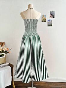 Vestido feminino elegante, sem mangas e sem alças, com acabamento requintado - Multicolorido - Ver 2