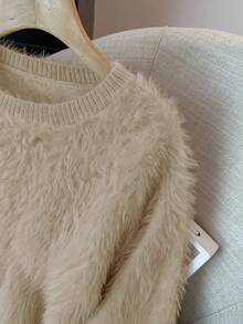 GlowEve pull col rond ajusté avec strass, fait main, en fausse fourrure de vison douce et confortable, avec ourlet asymétrique à franges. Décontracté pour tous les jours, automne/hiver - Nude - Voir 4