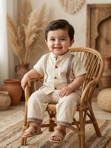 SHEIN 2件套男女宝宝卡其色短袖立领衬衫及配套长裤套装，饰有缎带滚边。 - 卡其色 - 查看 6