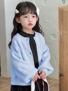 Dazy Kids 年轻女孩休闲日常通勤简约百搭纯色罗纹针织落肩宽松纽扣开衫，秋冬款 - 淺藍色 - 查看 4