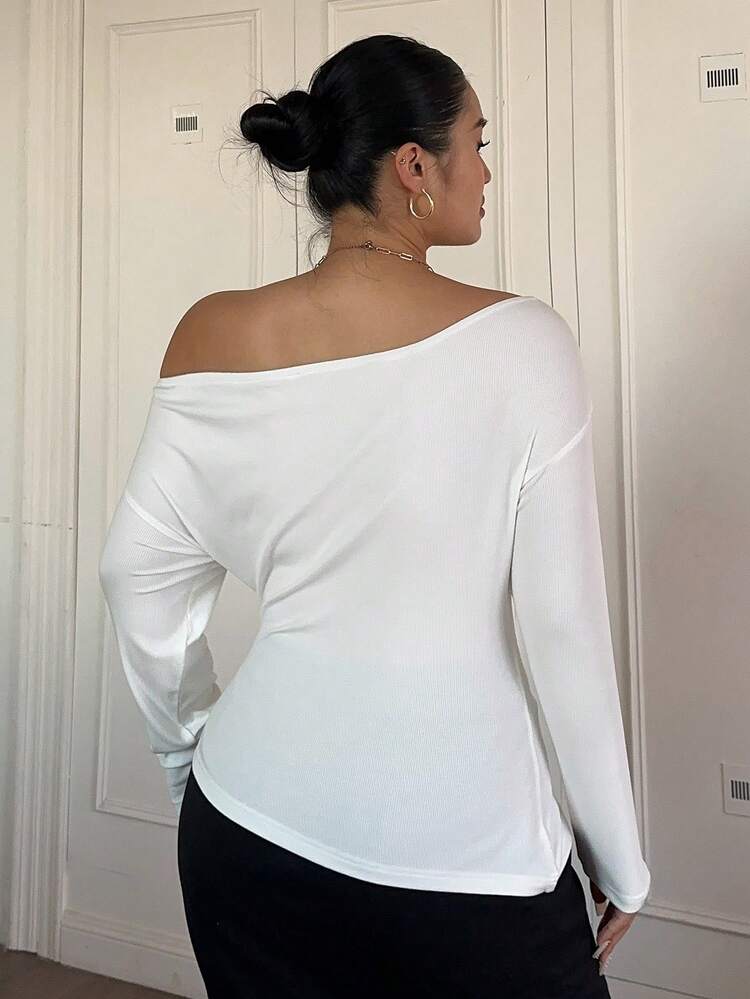 Dazy Plus Plus Size Stretchy Fitted Sexy Large Floral Print Pattern Cutout Asymmetric Shoulder Long Sleeve White T-Shirt Off The Shoulder