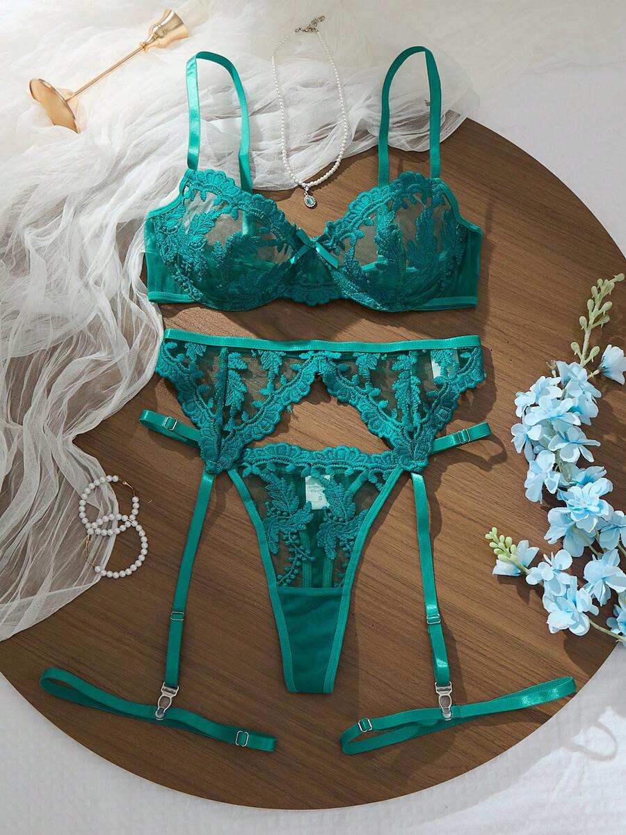 5pcs Women's Romantic Sheer Embroidered Mesh Underwire Lingerie Set