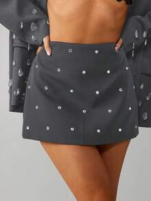 MISSGUIDED 缀有闪亮水晶细节的镶钻烫钻迷你裙，适合派对晚宴等场合 - 灰色 - 查看 4