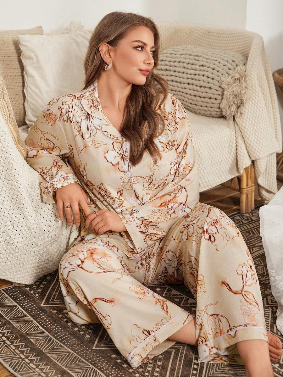 Serenescape Set pigiama a maniche lunghe con colletto arricciato e stampa floreale, taglie comode - Multicolore - Visualizzare 1