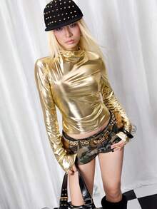 Y2Kool BiGraphic 女士亮片金属长袖圆领T恤上衣，适合派对、圣诞节、新年、节日、晚间活动。长袖上衣，金色T恤，金色上衣，女士金属上衣，闪亮上衣，金色衬衫，冬季金色露脐上衣，女士金属上衣，辣妹金色，金色女士图案上衣，金色亮片上衣 - 金色 - 查看 2