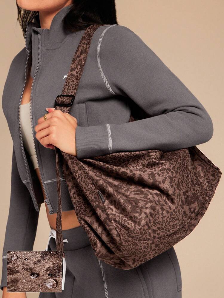 17L Unadjustable Textured Water-Resistant Shoulder Bag  Spring Summer