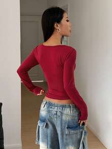 StreetHx 女士黑色U领修身舒适银色字母印花朋克摇滚Y2K坏女孩休闲街头风学院风2000年代风格长袖T恤 - 酒紅色 - 查看 2