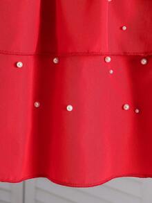 两件套女童白色开衫外套搭配红色蛋糕裙套装，长袖开襟单排扣开衫饰有3D红色蝴蝶结，搭配红色可爱蛋糕迷你裙，适合春、秋、初冬的休闲、通勤、万圣节、圣诞节等场合穿着。 - 紅色 - 查看 8