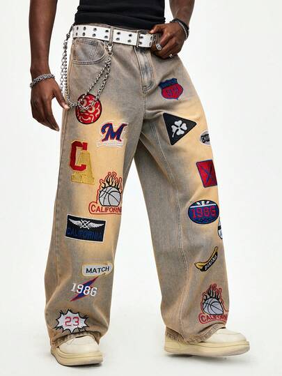 Jeans anchos y sueltos con bolsillo con parche bordado de letras para hombres