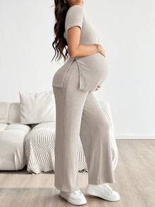 SHEIN 两件套孕妇休闲短袖上衣和裤子 - 卡其色 - 查看 5