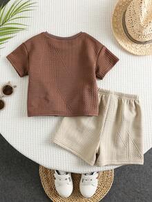 SHEIN Bộ 2 áo thun tay ngắn in chữ đơn giản dễ thương cho bé trai/bé gái và quần short - Nhiều màu - Xem 2