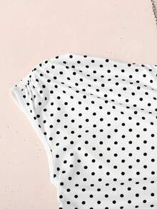 SHEIN 少女白色针织休闲简约波点印花不对称褶皱短款上衣，适合春夏穿着，休闲百搭，可打造个性造型，日常穿着 - 白色 - 查看 2