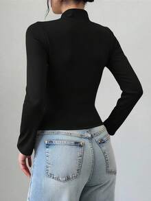 Elenzga 装饰性褶皱腰部长袖修身女式T恤 - 黑色 - 查看 2