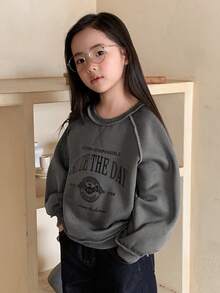 DAZY Young Girls Round Neck Knit Fleece Printed Sweatshirt, Fall - Dark Grey - View 5