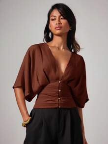 COSMINA Blusa elegante de mujer con mangas de murciélago, fruncida y con botones metálicos en escote en V - Rojo - Ver 3