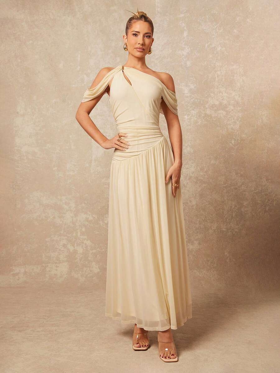 Lumalex 早春金属扣装饰不对称褶皱垂坠露肩飘逸柔软连衣裙，适合女士穿着。早春连衣裙，适合度假、生日、婚礼、情人节礼物指南、浪漫情人节装扮、宾客婚礼、情人节礼物指南、浪漫情人节装扮、派对、夏季假日、海滩装扮，尽显奢华风范，低调奢华，适合舞会、聚会、宴会、低调奢华、老钱风、锐舞派对、音乐节等场合，层次丰富的派对装扮。