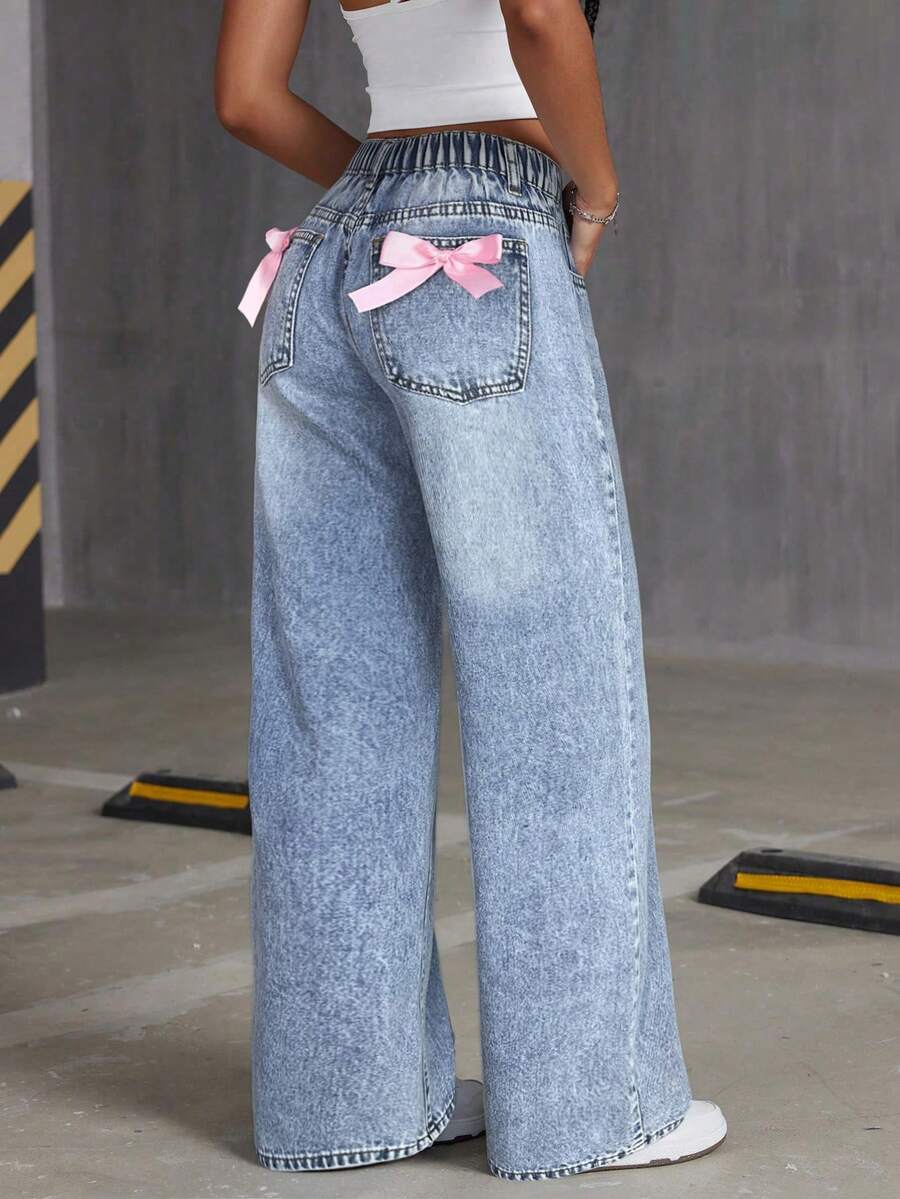 SHEIN Teen Girl Y2K Pink Bow Accent Blue Denim Wide Leg Pants,Fall Clothes,Winter Clothing ,Casual And Fashionable Vacation Outfits,Street Wear,2000s Style  ,Christmas Clothing,Pink Bow Pants,Christmas Denim Pants - Light Wash - View 1
