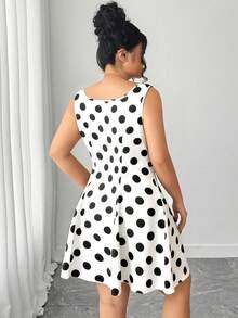 Elenzga 大码女式优雅方领黑白波点无袖喇叭迷你连衣裙，适合返校、毕业、假期、情人节、圣诞节、音乐节、母亲节、万圣节、感恩节、复活节、国庆节、舞会、约会、派对、婚礼、户外旅行等场合。 - 彩色 - 查看 3