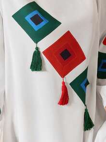 Al Najma 女士圆领长袖宽松复古阿拉伯风格连衣裙，带流苏装饰 - 白色 - 查看 8