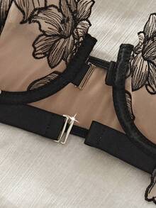 Seduluxe 2pcs Romantic Embroidered Front Closure Sexy Bra Set, Lingerie - Multicolor - View 4