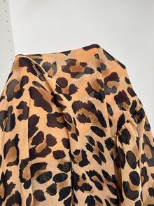 SHEIN Frenchy 女士圆领短袖衬衫，斑马纹系带泡泡袖衬衫，夏季女士可爱荷叶边V领修身泡泡袖上衣，休闲日常穿着，春夏动物纹印花休闲衬衫，短袖 - 彩色 - 查看 8