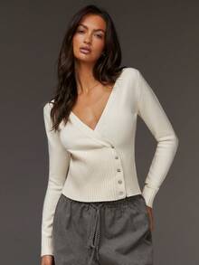 Athîral 女士白色V领单排扣休闲针织开衫，舒适柔软针织面料，白色长袖上衣，针织衫，白色上衣，白色毛衣，女士休闲装，女士休闲衬衫，女士圣诞节、新年、情人节上衣，女士毛衣 - 米色 - 查看 4