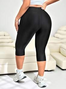 Solflare Plus Size Extra Soft Capri Leggings For Summer - Black - View 2
