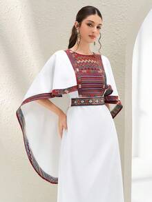Al Najma 女士圆领撞色滚边几何图案优雅阿拉伯连衣裙 - 白色 - 查看 4