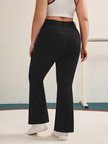 SHEIN Essnce Plus Size Solid Color Elastic Elegant & Fashionable Flare Leg Jeans - Blue - View 2
