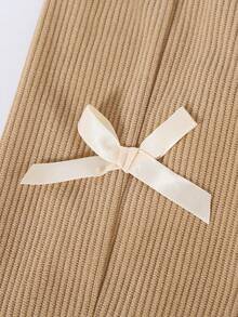 Baby Girls' Casual Style Denim Bib Pants, Khaki Color With Bow Decor, Loose Straight Leg, Soft & Comfortable Fabric, Versatile For Everyday Wear, Suitable For Spring, Summer, Autumn And Winter - Khaki - View 3