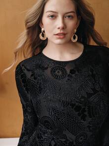 Anewsta Women's Plus Size Black Elegant Velvet Burnout Hollow Out Camisole Dress, Slim Fit High-End Outfit, Suitable For Middle East, Valentine's Day - Black - View 6