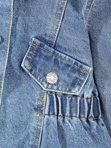 Elladie kids 女童牛仔外套一件，休闲时尚可爱中长款收腰蓝色水洗牛仔外套，配有人造毛领装饰，适合秋冬季日常外出穿着。 - 淺色水洗藍 - 查看 3