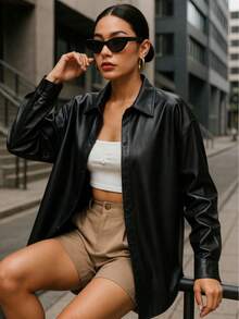 Camisera de vinipiel afelpada oversize para mujer, tipo chamarra ligera - Negro - Ver 1
