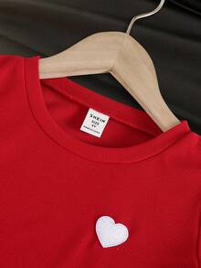 SHEIN Ensemble de t-shirt court à manches courtes avec broderie de cœur mignonne pour filles, mode et style, convient pour le casual, les sports, l'extérieur, les vacances