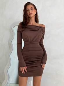 Aloruh Vestido mini ajustado de manga larga con volantes y hombros descubiertos, color marrón sencillo y elegante, adecuado para el invierno, Año Nuevo, fiestas y ocasiones elegantes para mujeres - Marrón - Ver 8